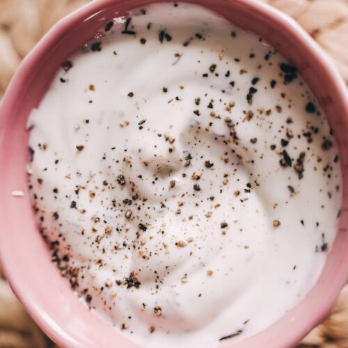 Sosuri și dressinguri pe bază de iaurt
