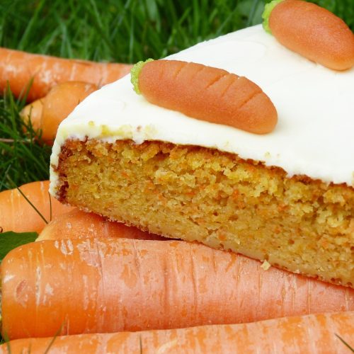 Prăjitură Carrot Cake: rețetă, ingrediente, proces de preparare